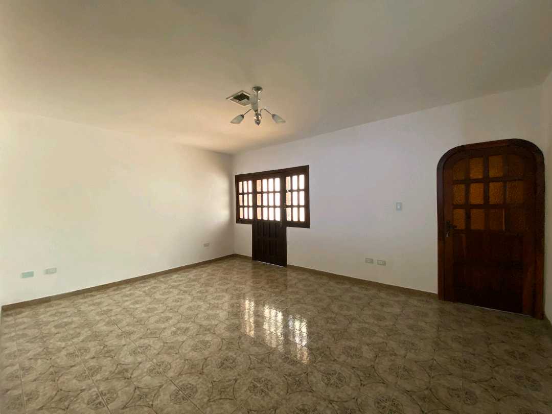 Casa en alquiler en Av. Principal de la Urb. Las Chimeneas HV-9784713 - Foto 4
