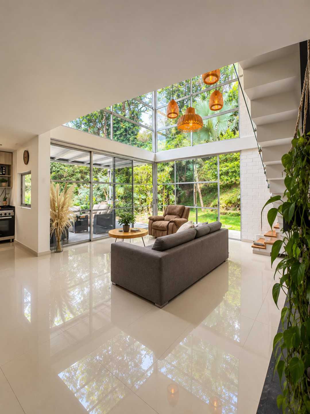 Casa en arriendo —  ARRIENDO CASA AMOBLADA EN EL POBLADO LOS BALSOS