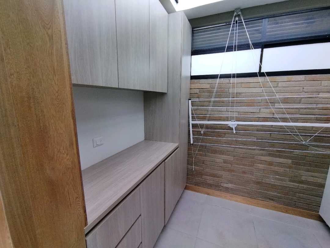 Miniatura 12