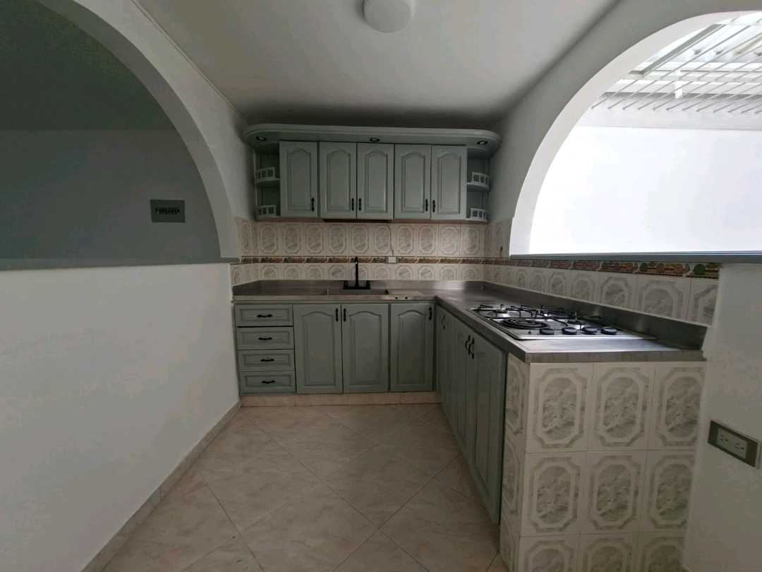 Casa en arriendo Envigado con garaje, cerca a Viva Envigado