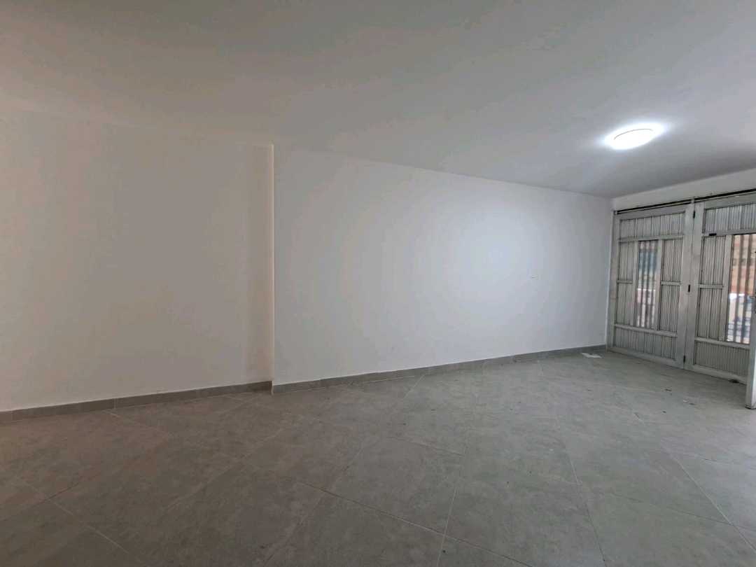 Casa en arriendo Envigado con garaje, cerca a Viva Envigado