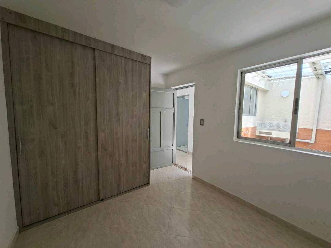 Casa en arriendo Envigado con garaje, cerca a Viva Envigado