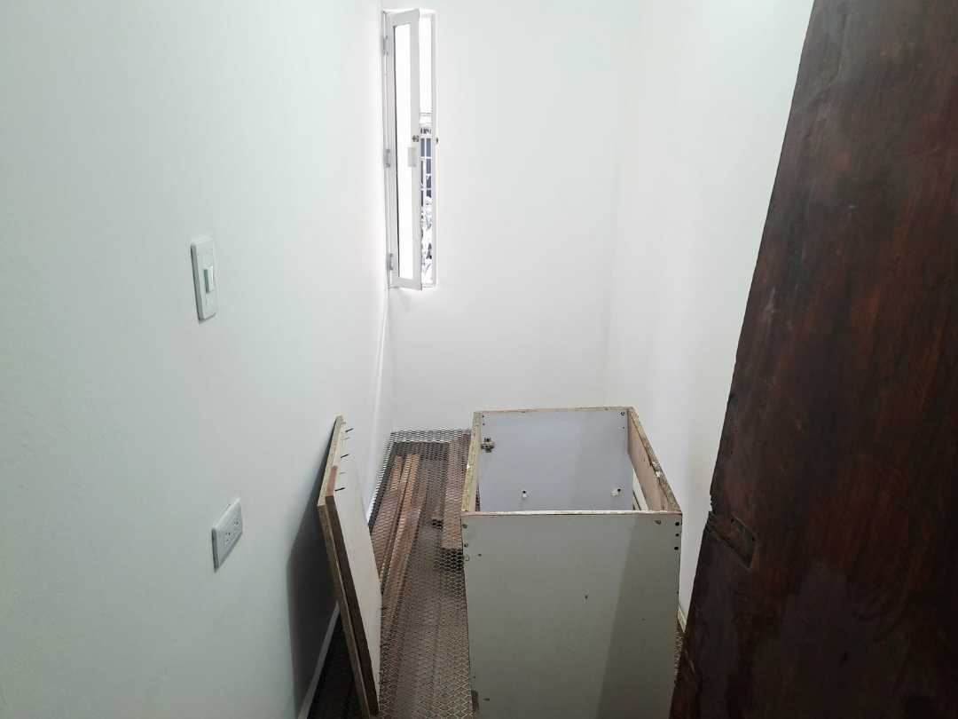 Casa en arriendo Envigado con garaje primer piso OQ