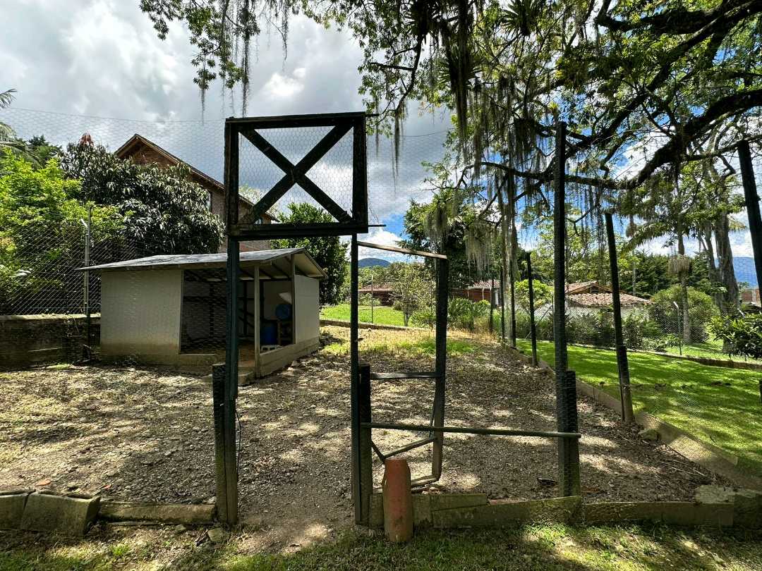 Casa en arriendo Envigado Portón de 4 casas LSR #3
