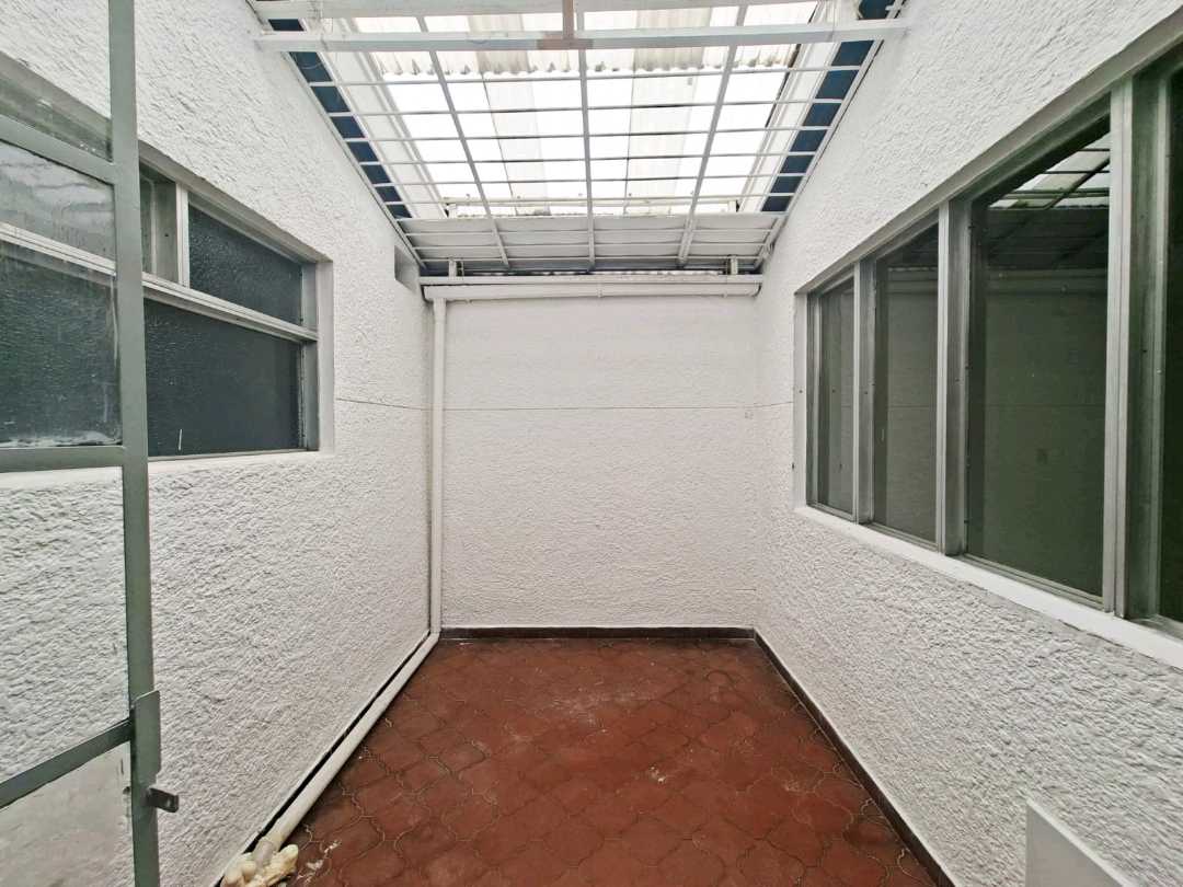 Casa en arriendo Laureles ideal para oficina, cerca al mall Laureles