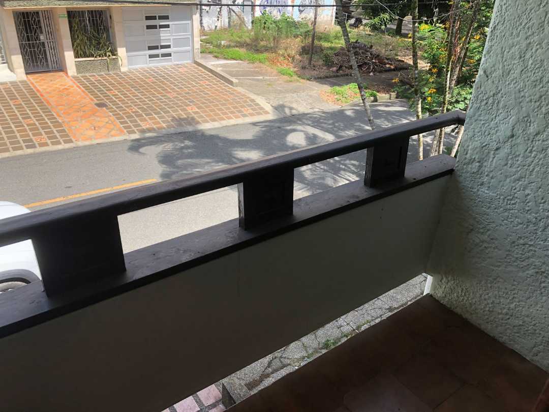 Casa en arriendo Laureles para oficina o arriendo 328mts2