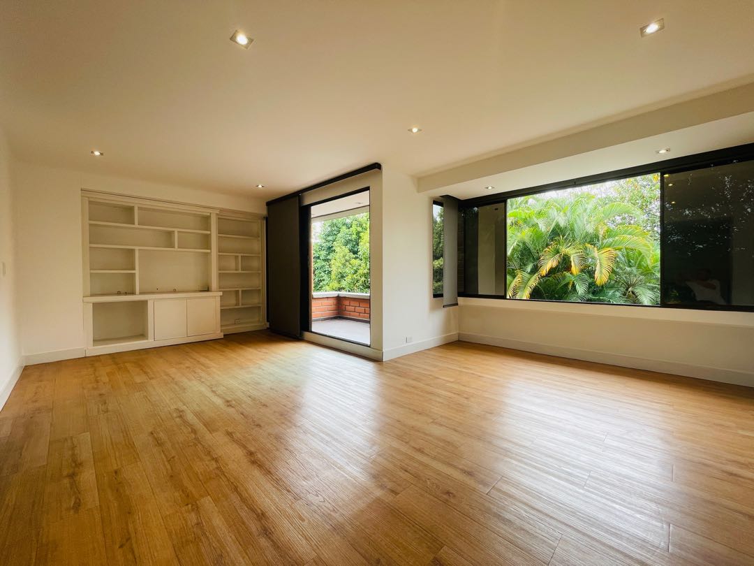 Casa en arriendo por la superior