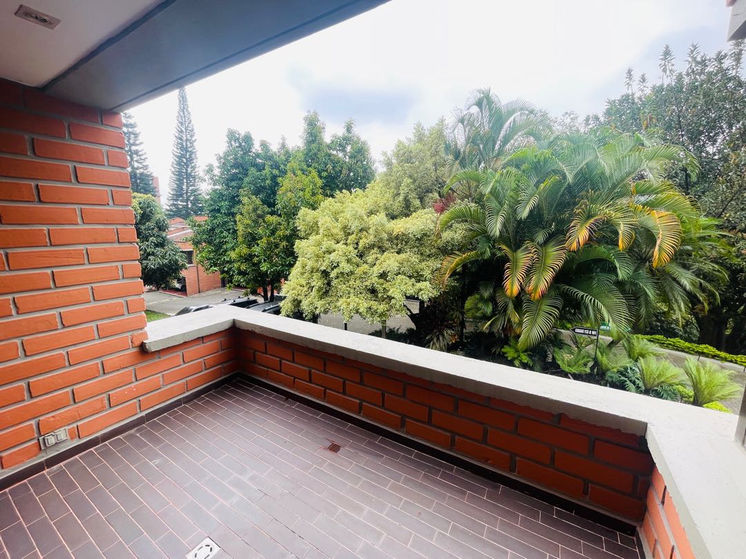 Casa en arriendo por la superior