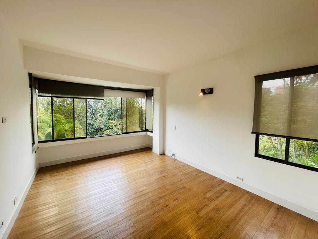 Casa en arriendo por la superior