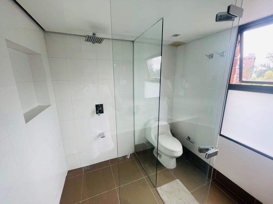 Casa en arriendo por la superior