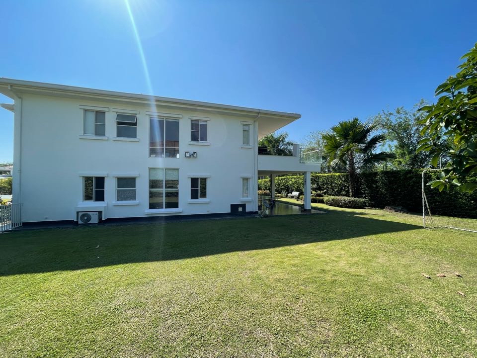 CASA EN BOSQUES DE LA VIGA PANCE CALI