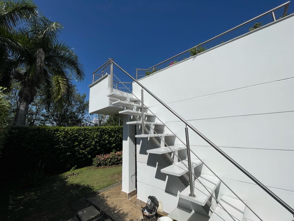 CASA EN BOSQUES DE LA VIGA PANCE CALI