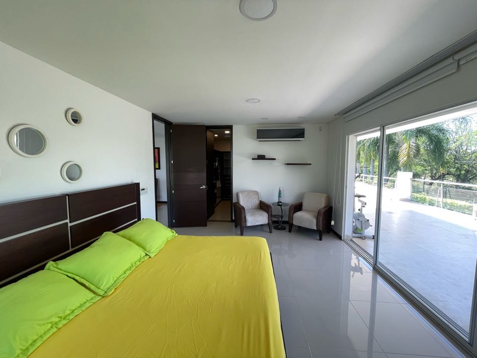 CASA EN BOSQUES DE LA VIGA PANCE CALI