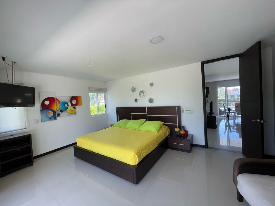 CASA EN BOSQUES DE LA VIGA PANCE CALI