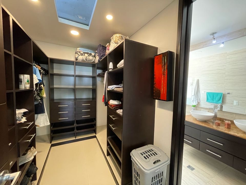 CASA EN BOSQUES DE LA VIGA PANCE CALI