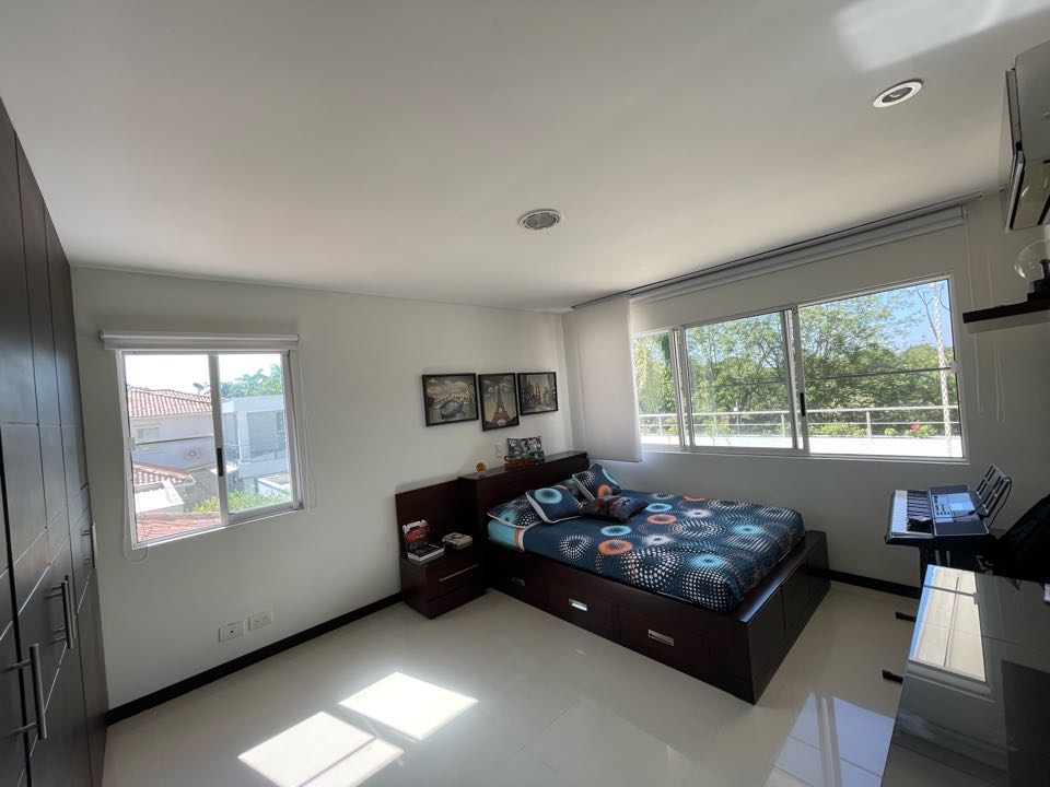 CASA EN BOSQUES DE LA VIGA PANCE CALI