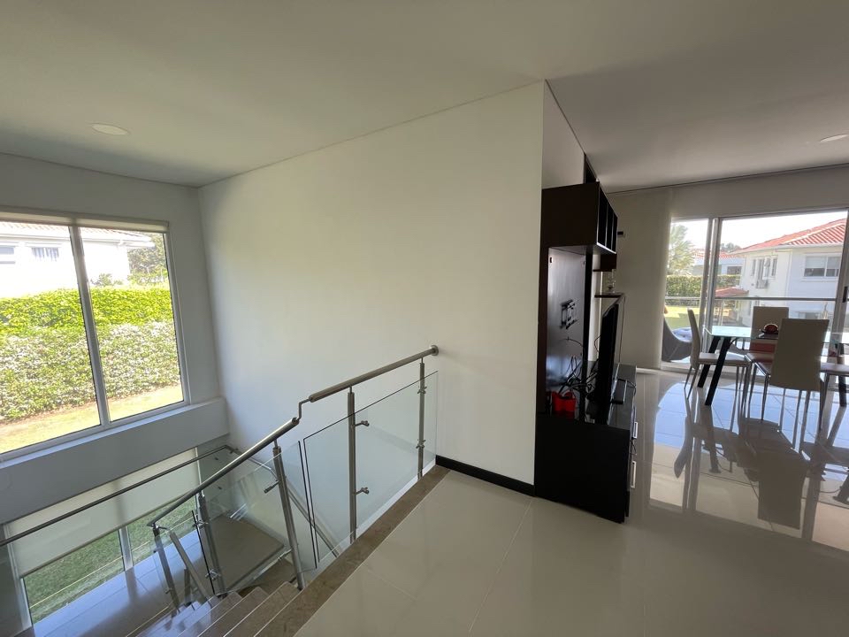 CASA EN BOSQUES DE LA VIGA PANCE CALI