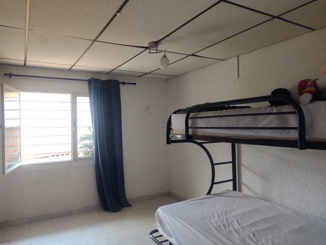 CASA EN VENTA AL NORTE  DE LA CIUDAD DE CALI  BARRIO LA MERCED