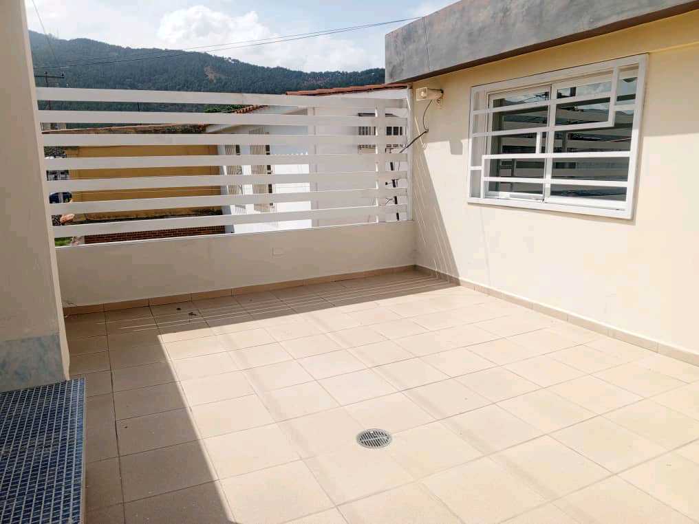 Casa con parcela en venta urb cafetal naguanagua MS-9722511 - Foto 7