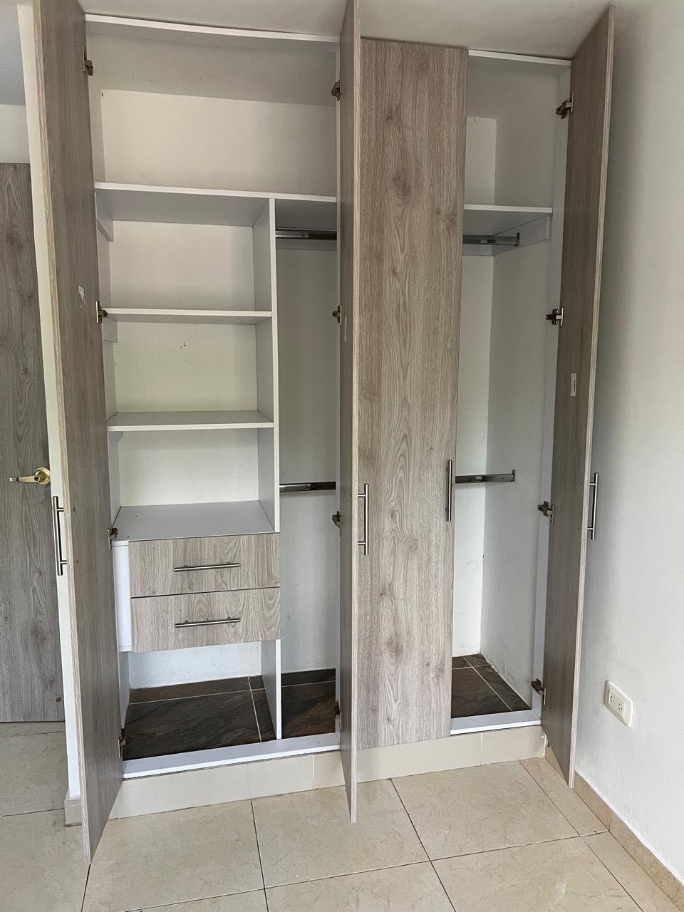 CASA EN VENTA EN ALMIRANTE COLÓN - CARTAGENA