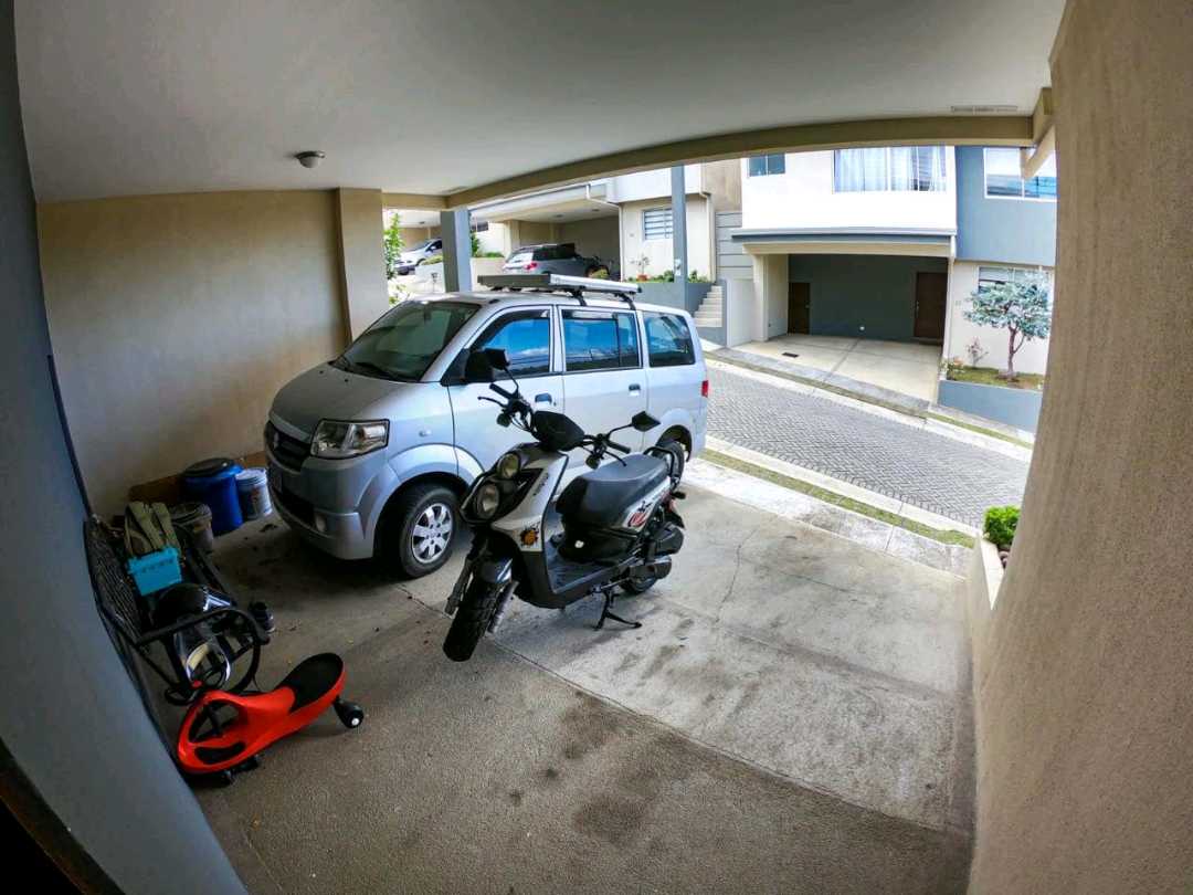Casa en venta en condominio Vivendis.