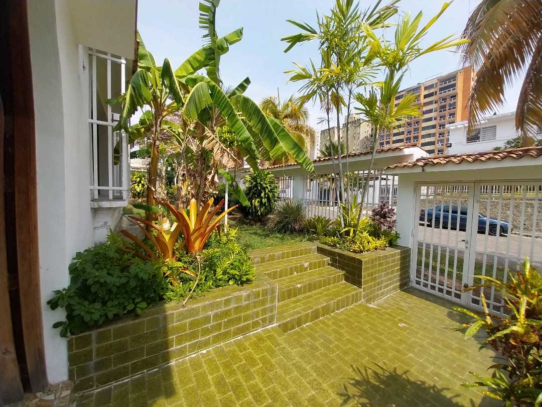 Casa en venta en Lomas del Este Valencia MC-9774479 - Foto 3