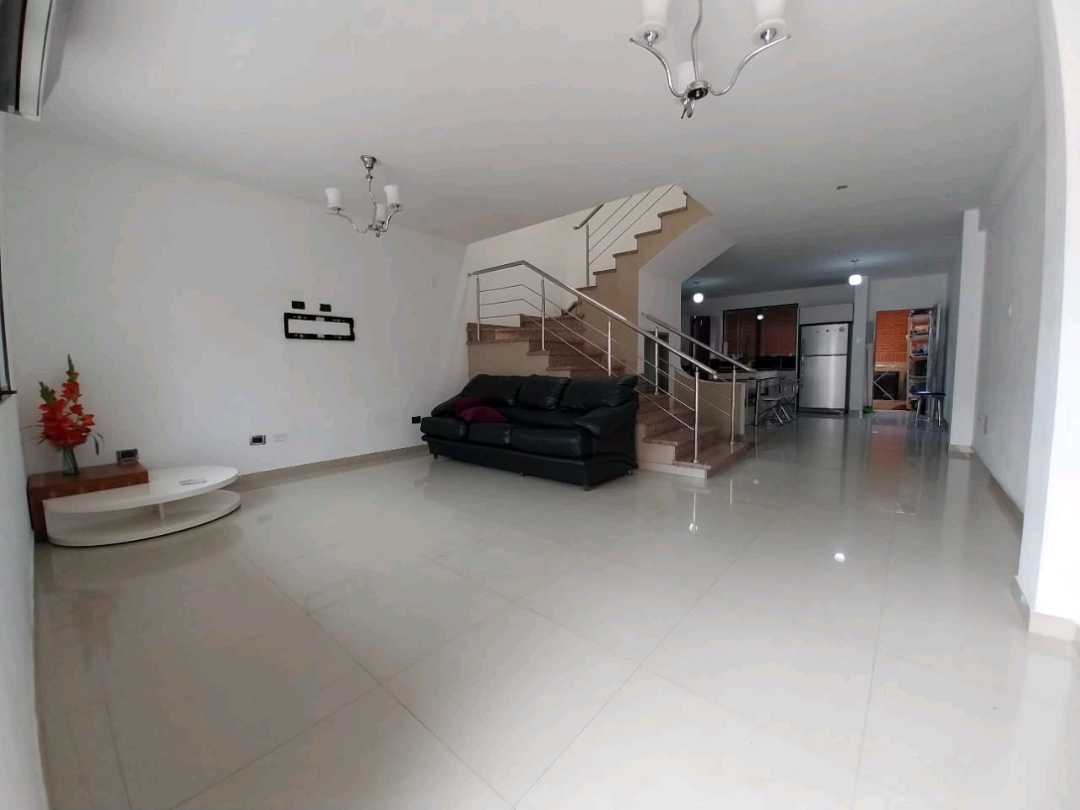 CASA EN VENTA QUINTAS NORTE DE NAGUANAGUA AAR-9469610 - Foto 8