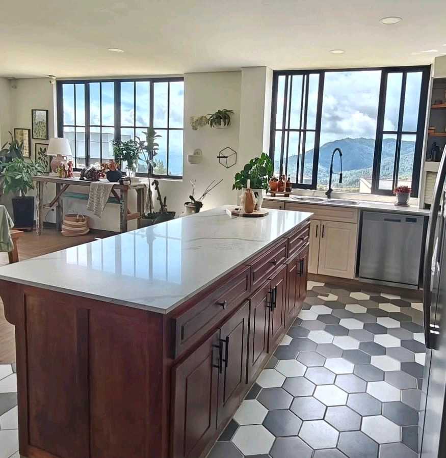 Casa en venta Envigado cerca al colegio San José las Vegas