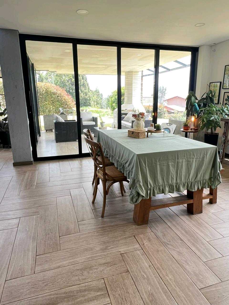 Casa en venta Envigado cerca al colegio San José las Vegas