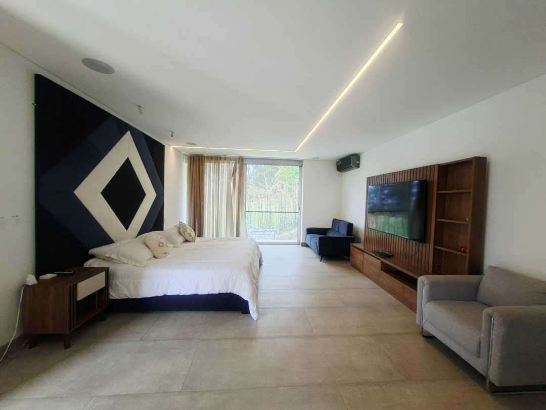 Casa en venta Loma del Chocho alto valor