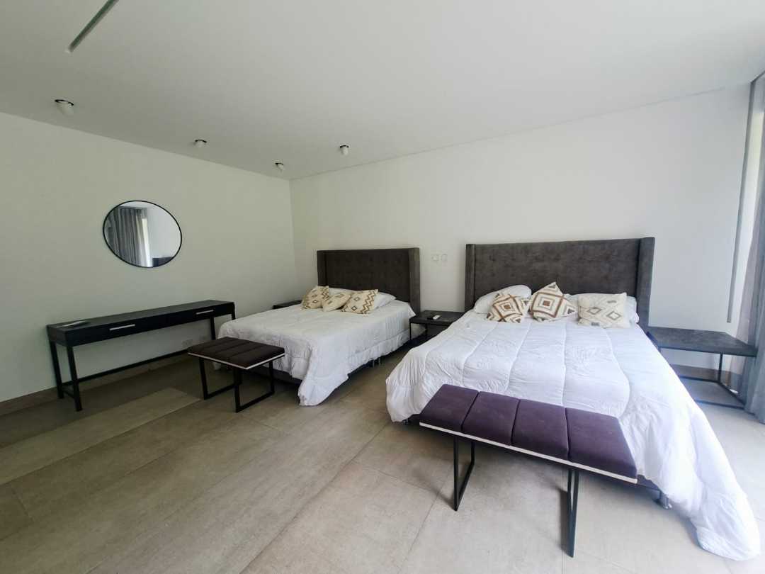 Casa en venta Loma del Chocho alto valor