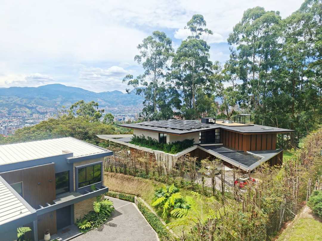 Casa en venta Loma del Chocho alto valor