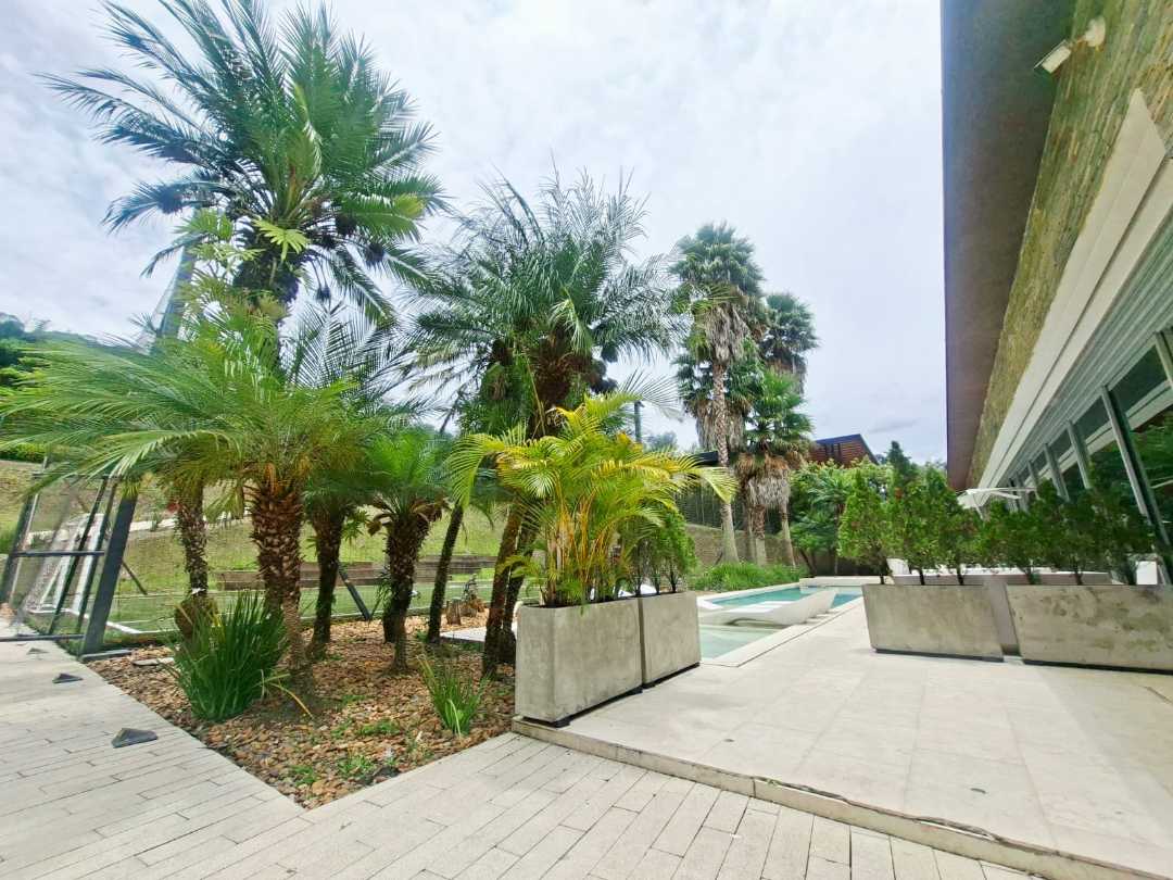 Casa en venta Loma del Chocho alto valor