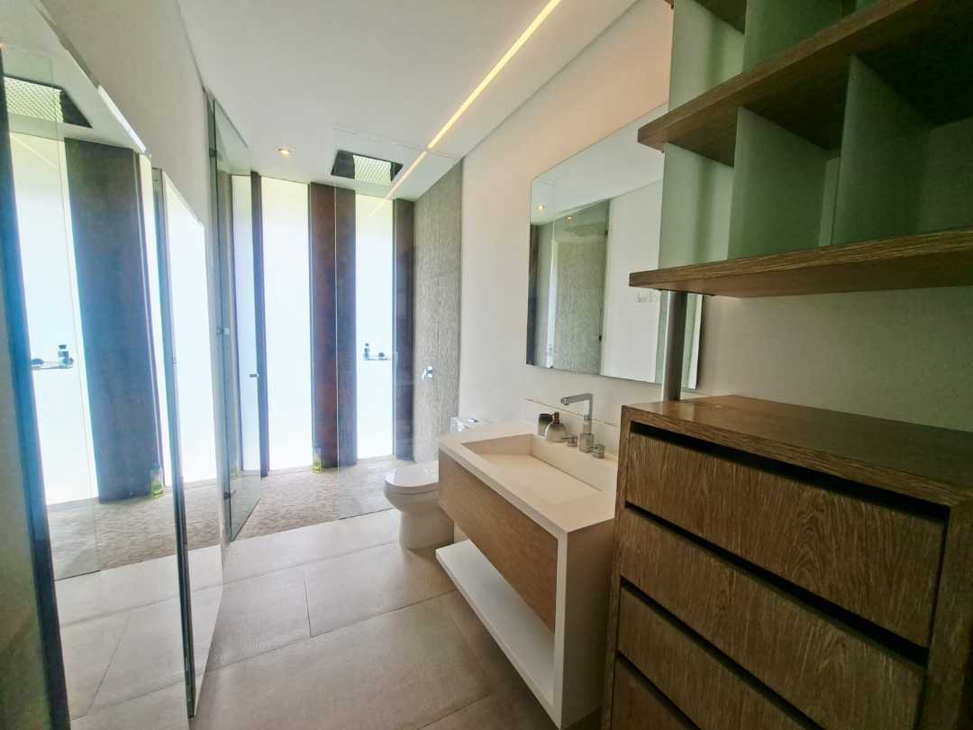 Casa en venta Loma del Chocho alto valor