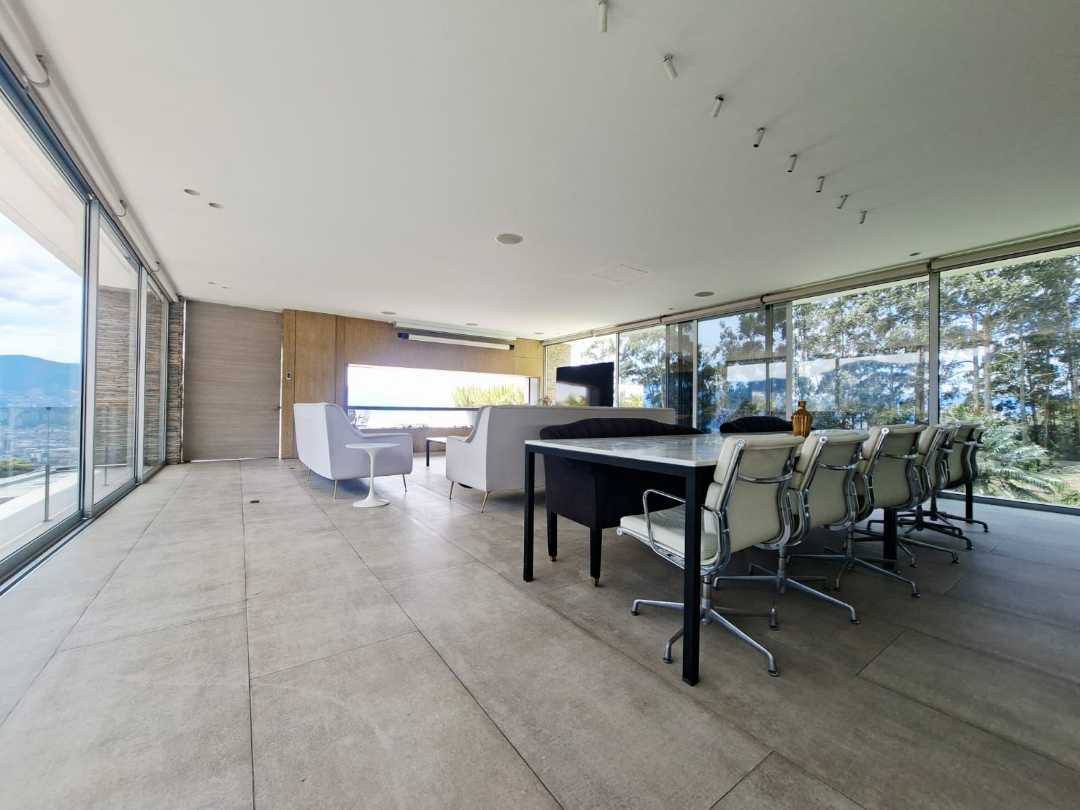 Casa en venta Loma del Chocho alto valor