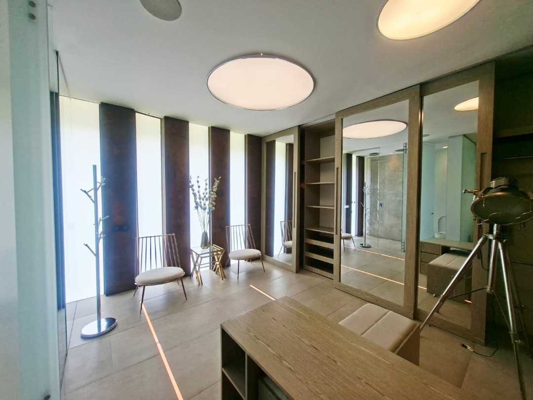 Casa en venta Loma del Chocho alto valor