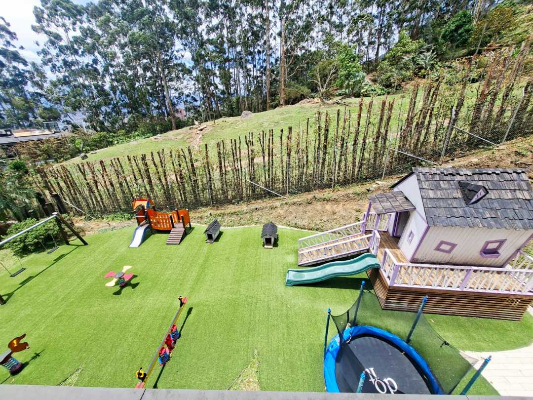 Casa en venta Loma del Chocho alto valor