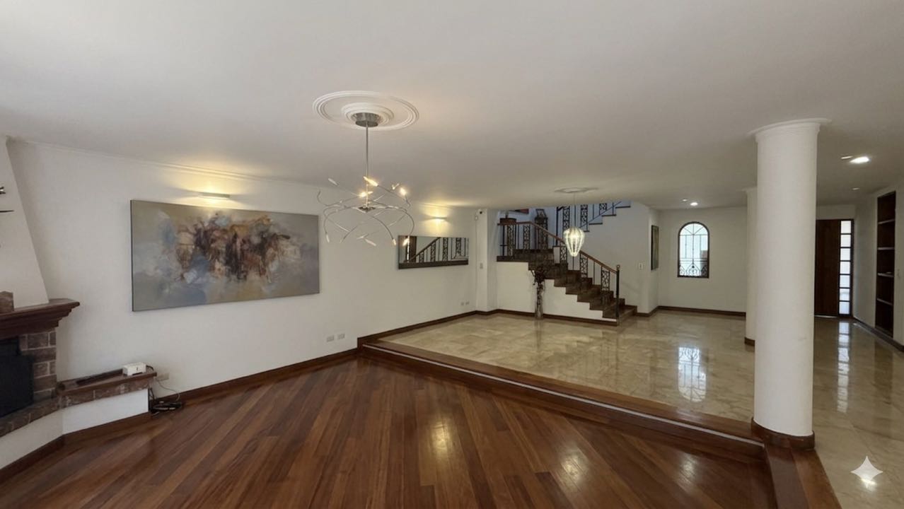 Casa en venta La Calera, Poblado-Medellín