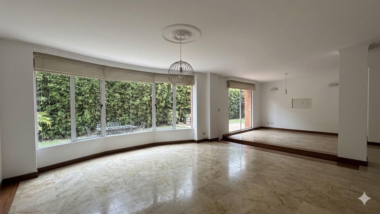Casa en venta La Calera, Poblado-Medellín