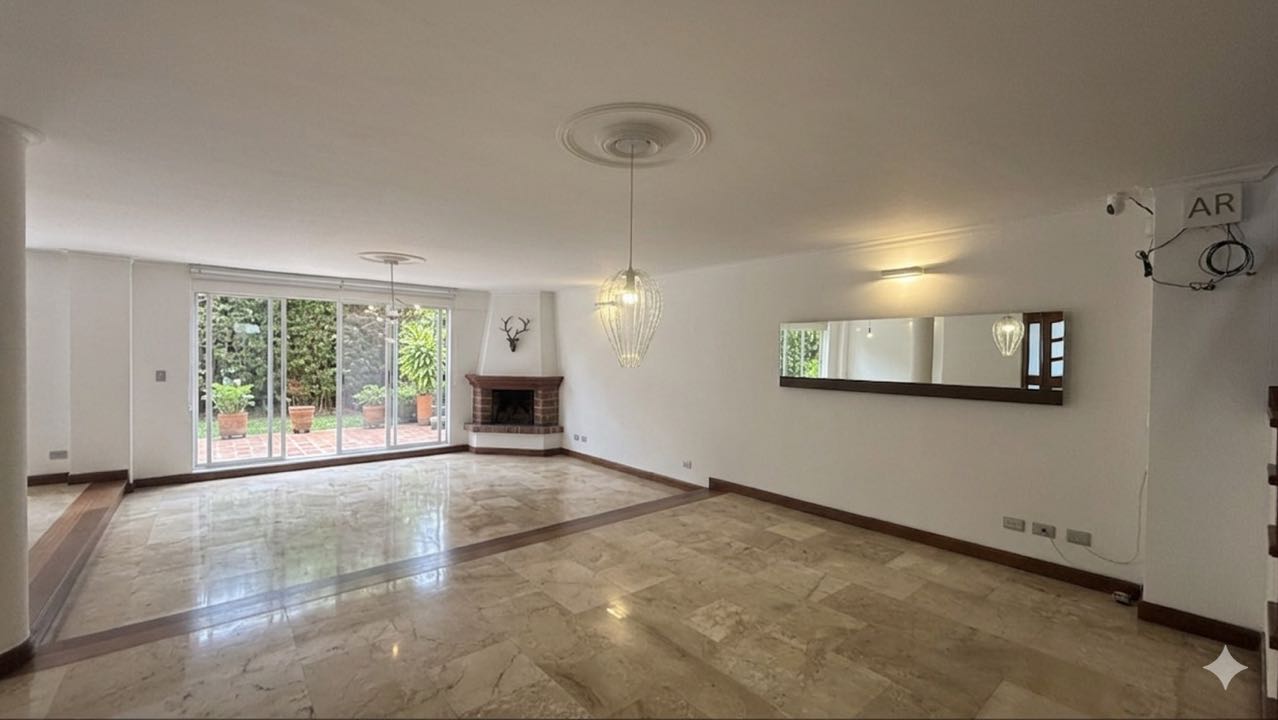 Casa en venta La Calera, Poblado-Medellín