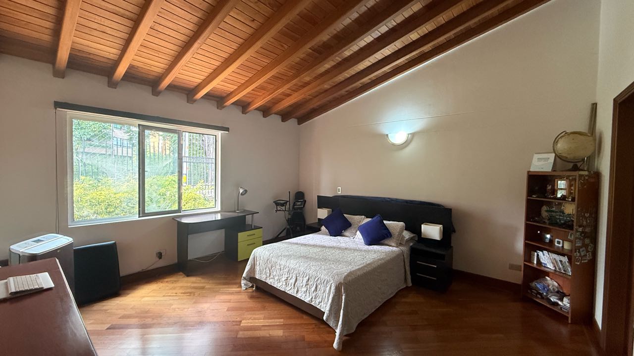 Casa en venta La Calera, Poblado-Medellín
