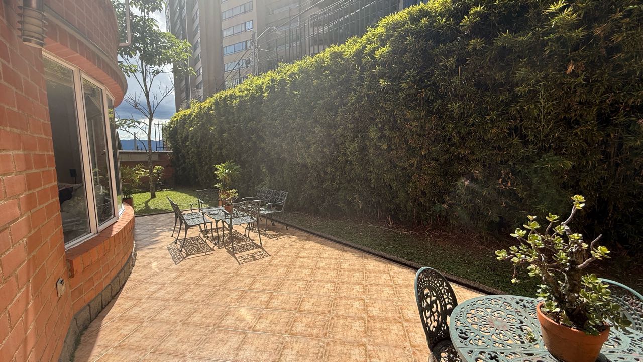 Casa en venta La Calera, Poblado-Medellín