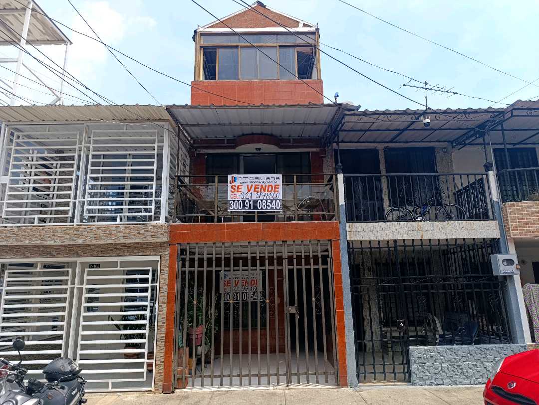 CASA EN VENTA NORTE DE CALI BRISAS DE LOS ALAMOS