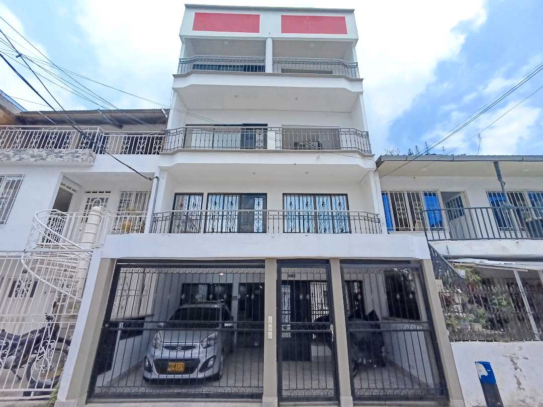 CASA EN VENTA ORIENTE DE CALI BARRIO SIETE DE AGOSTO