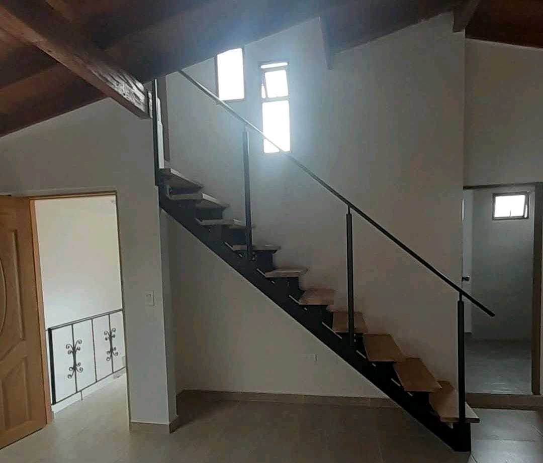 Casa en venta San Joaquin cuarto piso