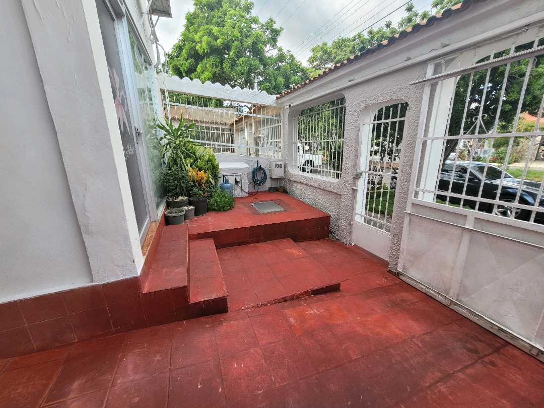 CASA EN VENTA URB ESMERALDA SAN DIEGO AA-9654721 - Foto 2