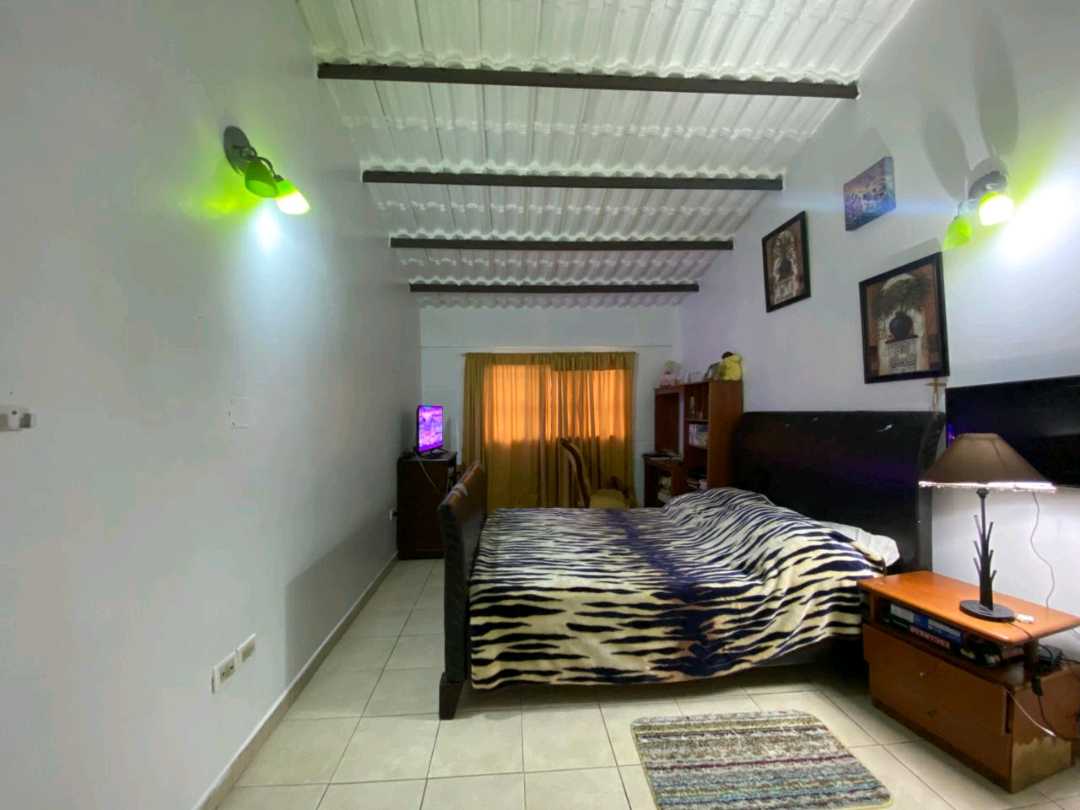 Casa en venta Urb. Rotafe Naguanagua HV-9767443 - Foto 4