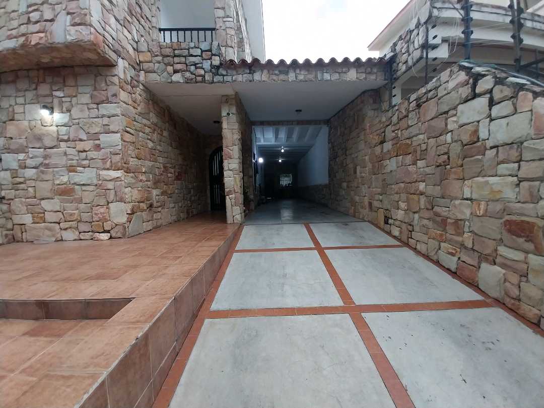 CASA EN VENTA URB TRIGAL NORTE AAR-9463205 - Foto 2