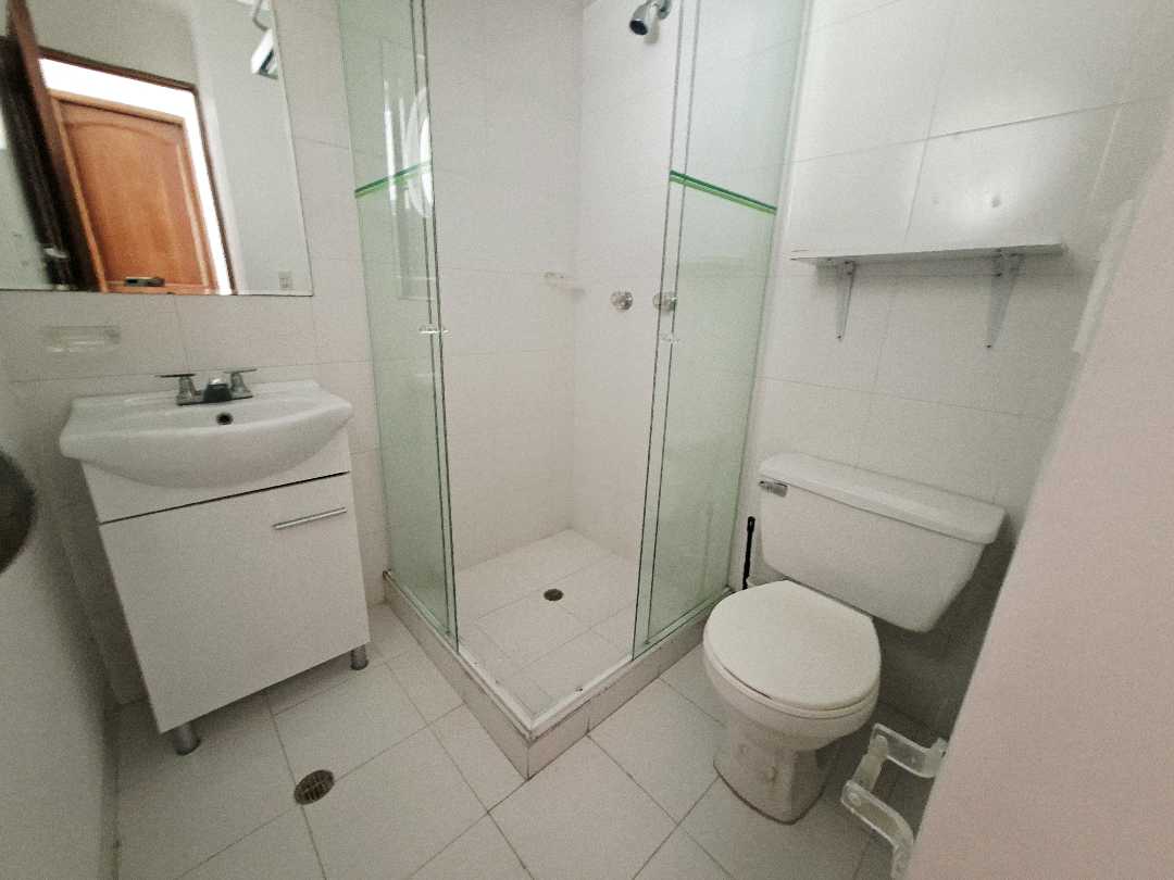 Casa en venta y arriendo Castropol HGTW