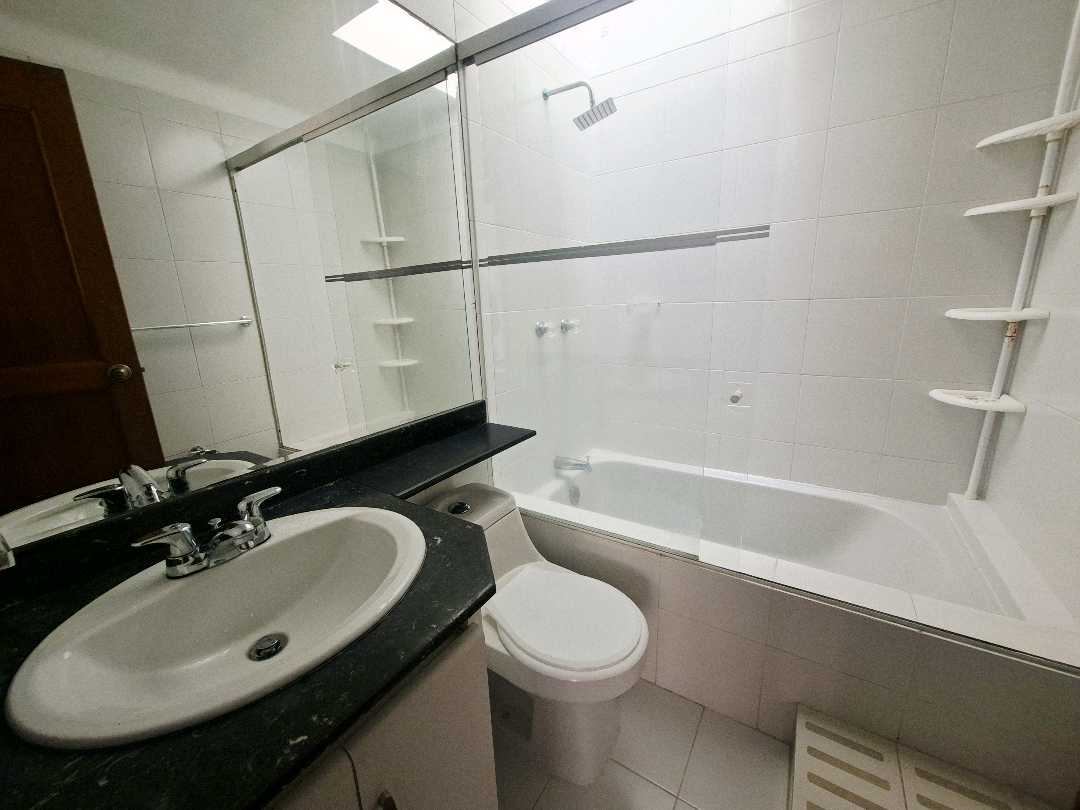 Casa en venta y arriendo Castropol HGTW